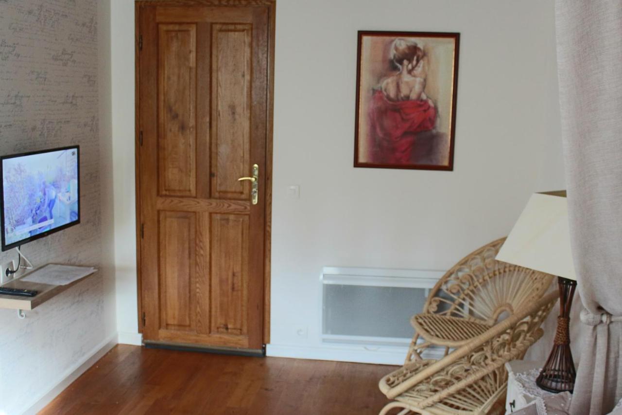 B&B Devalpierre Adult Only Glanville Exterior foto